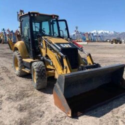 RETROEXCAVADORA MARCA CATERPILLAR MODELO 420F AÑO 2015 PRECIO S/. 166,500.00 Soles