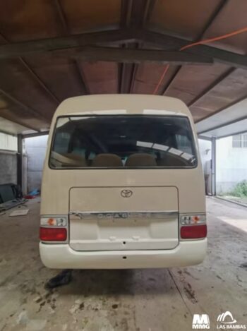 TOYOTA COASTER AÑO 2018 PRECIO S/. 128,000.00 SOLES - Image 3