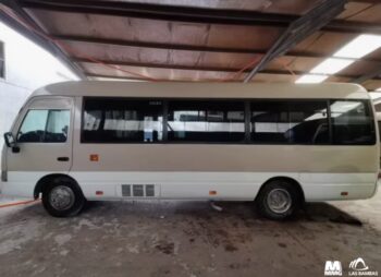 TOYOTA COASTER AÑO 2018 PRECIO S/. 128,000.00 SOLES - Image 7
